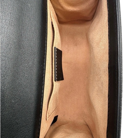 Authentic Gucci Padlock GG Supreme Shoulder Bag - Picture 9 of 13